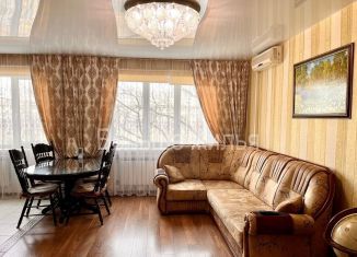Продается 3-комнатная квартира, 62.2 м2, Волгоград, улица Петра Гончарова, 5, Краснооктябрьский район