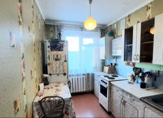 Продается 2-комнатная квартира, 43 м2, Тобольск, 7-й микрорайон, 2