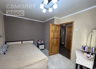 Продается 3-комнатная квартира, 62 м2, Белебей, улица Ленина, 5