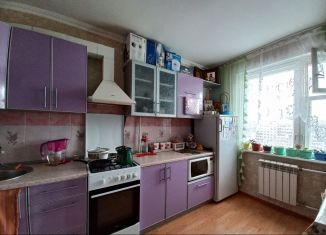 Продается трехкомнатная квартира, 64.4 м2, Нижегородская область, улица Сергея Акимова, 37