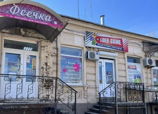 Продажа торговой площади, 76.6 м2, Таганрог, улица Чехова, 167