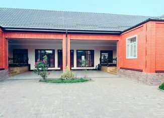 Продается дом, 500 м2, село Новые-Атаги, улица М. Умарова