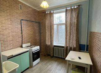 Сдам в аренду 2-ком. квартиру, 55 м2, Колпино, проспект Ленина, 50