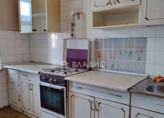 Продам 3-комнатную квартиру, 64.3 м2, Уфа, улица Ахметова, 300