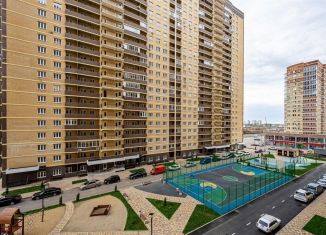 Продаю 3-ком. квартиру, 83 м2, Краснодар, улица Цезаря Куникова, 35, микрорайон Завод Радиоизмерительных Приборов