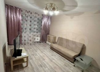 Сдаю в аренду 2-ком. квартиру, 63 м2, поселок Зональная Станция, улица Титова, 12А