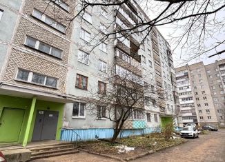 Продается 3-ком. квартира, 68 м2, Смоленск, Автозаводская улица, 54