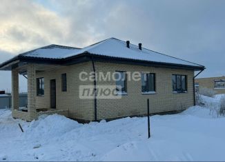 Продаю дом, 104 м2, деревня Азьмушкино, улица Батыра