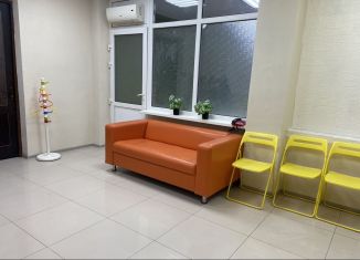 Сдача в аренду помещения свободного назначения, 40 м2, Сочи, улица Чайковского, 7/1, микрорайон Гагарина