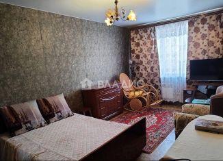 Продаю трехкомнатную квартиру, 62.1 м2, Армянск, Железнодорожная улица, 4