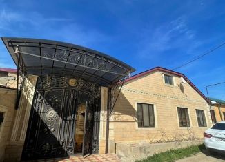 Продам дом, 300 м2, посёлок городского типа Ленинкент, улица Генжеханова, 60