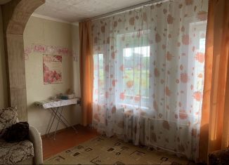 Сдам двухкомнатную квартиру, 44 м2, Гатчина, Красноармейский проспект, 36