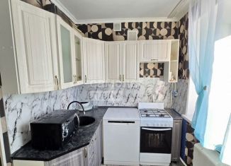 Продаю 2-ком. квартиру, 41 м2, Мелеуз, улица Ленина, 9А