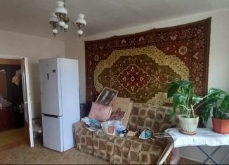 Продам трехкомнатную квартиру, 63 м2, Волгоград, улица Менжинского, 23