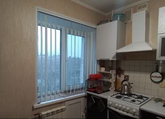 Продам 2-ком. квартиру, 41 м2, Волгоград, проспект Героев Сталинграда, 7