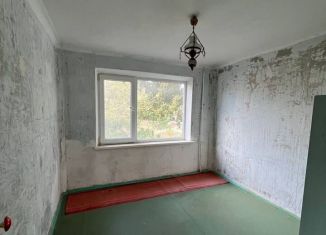 Продаю двухкомнатную квартиру, 42 м2, Армянск, Железнодорожная улица, 2