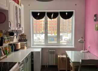 Продаю 1-ком. квартиру, 38 м2, село Михайловка, Сливовая улица, 2