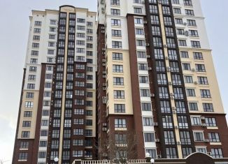 Продам 1-комнатную квартиру, 40.4 м2, село Мирное, улица Крымской Весны, 13к2