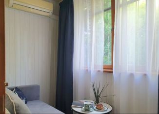 Продажа 1-ком. квартиры, 34 м2, Сочи, улица Роз, 37