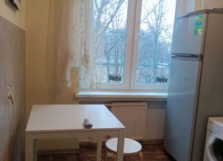 Продаю двухкомнатную квартиру, 42 м2, Санкт-Петербург, улица Вавиловых, 11к3, метро Академическая