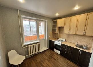 Продаю 1-комнатную квартиру, 37.4 м2, Ульяновск, улица Димитрова, 8
