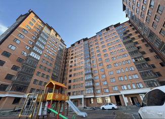 2-ком. квартира на продажу, 79.2 м2, Дагестан, улица Ленина, 61/1