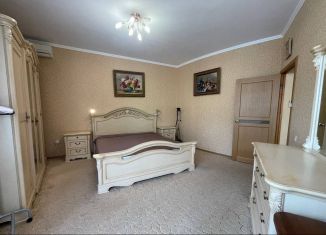 Сдача в аренду 3-комнатной квартиры, 120 м2, Сочи, Медовая улица, 62