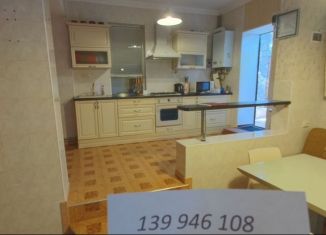 Аренда дома, 96 м2, посёлок городского типа Гаспра, Алупкинское шоссе, 44Б