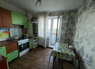 Продам 1-ком. квартиру, 34 м2, Чебоксары, улица Ленинского Комсомола, 80, Калининский район