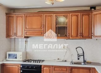 Продается 3-ком. квартира, 112.5 м2, Татарстан, улица Академика Парина, 8