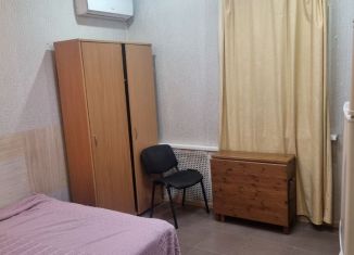 Сдается в аренду квартира студия, 20 м2, Краснодар, улица Воровского, 20