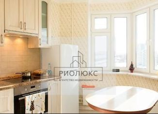 Продажа 2-ком. квартиры, 53 м2, Екатеринбург, улица Готвальда, 24/4, метро Динамо