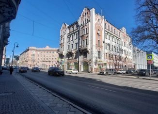 Продажа трехкомнатной квартиры, 118.1 м2, Санкт-Петербург, Каменноостровский проспект, 13/2, метро Горьковская