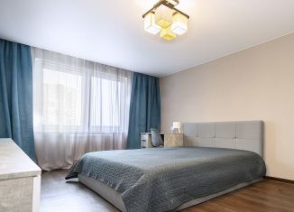 Продам 3-ком. квартиру, 72.3 м2, посёлок Российский, улица Ратной Славы, 46