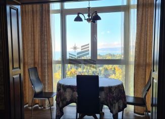 Сдаю в аренду 3-ком. квартиру, 130 м2, Сочи, Виноградная улица, 4, ЖК Виктория