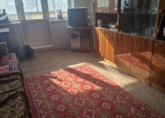 Сдам в аренду 2-комнатную квартиру, 50 м2, Магнитогорск, улица Жукова, 1