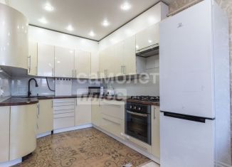 Продается трехкомнатная квартира, 56 м2, село Иглино, улица Строителей, 1А