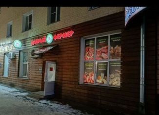 Продается торговая площадь, 42 м2, Киров, улица Сурикова, 2