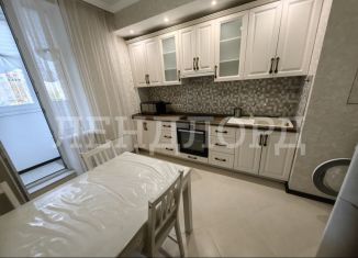 Сдаю в аренду трехкомнатную квартиру, 68 м2, Ростов-на-Дону, улица Ерёменко, 94, ЖК Английский Квартал