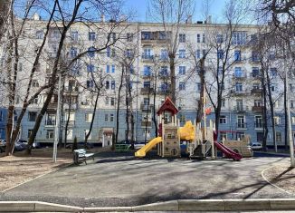 Трехкомнатная квартира на продажу, 82 м2, Москва, Новоостаповская улица, 4к2, метро Дубровка