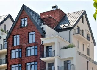 Продаю 1-комнатную квартиру, 63.7 м2, Калининград