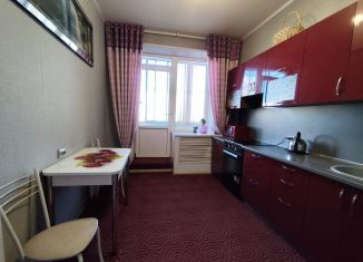 Продаю 2-ком. квартиру, 65 м2, Благовещенск, Пионерская улица, 147