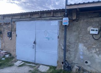 Продам гараж, 27 м2, поселок городского типа Новофёдоровка, Арсенальная улица, 61