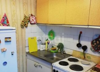 Продам 1-ком. квартиру, 32.4 м2, Лесной, улица Синяя Птица, 1