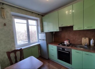 Продаю 1-ком. квартиру, 32 м2, Калининград, улица Фрунзе, 88