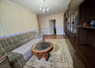 Продается 3-ком. квартира, 60 м2, Серпухов, улица Ворошилова, 121