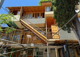 Продам 1-ком. квартиру, 25.3 м2, Ялта, улица Дражинского, 42