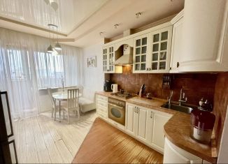 Продается четырехкомнатная квартира, 98 м2, Архангельск, улица Прокопия Галушина, 19