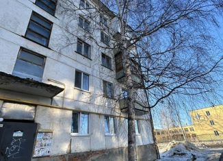 Продается 3-ком. квартира, 50.8 м2, Серов, улица Жданова, 19