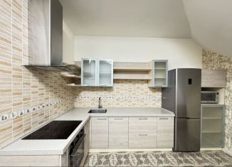 Продаю 1-комнатную квартиру, 42 м2, Киров, Казанская улица, 86